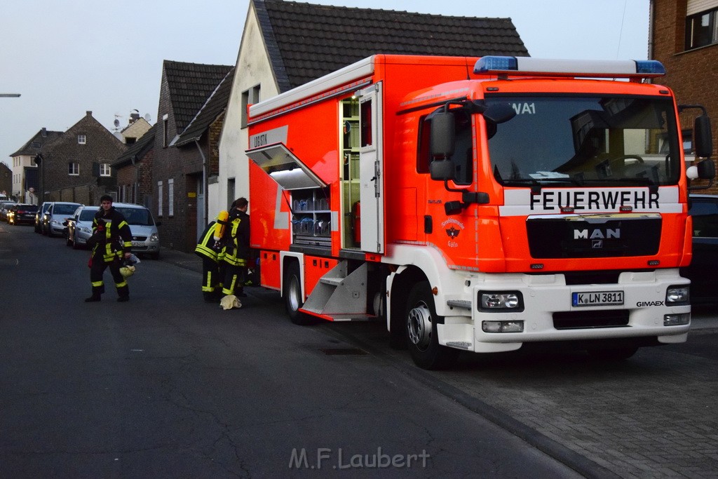 Feuer 2 Vollbrand Reihenhaus Roggendorf Berrischstr P244.JPG - Miklos Laubert